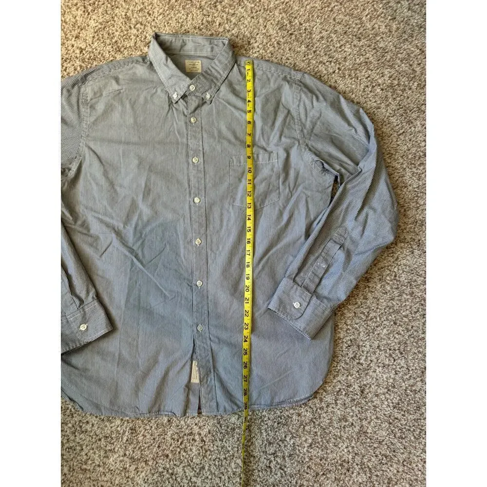 J. CREW 100% cotton, buttoned shirt, Size XL